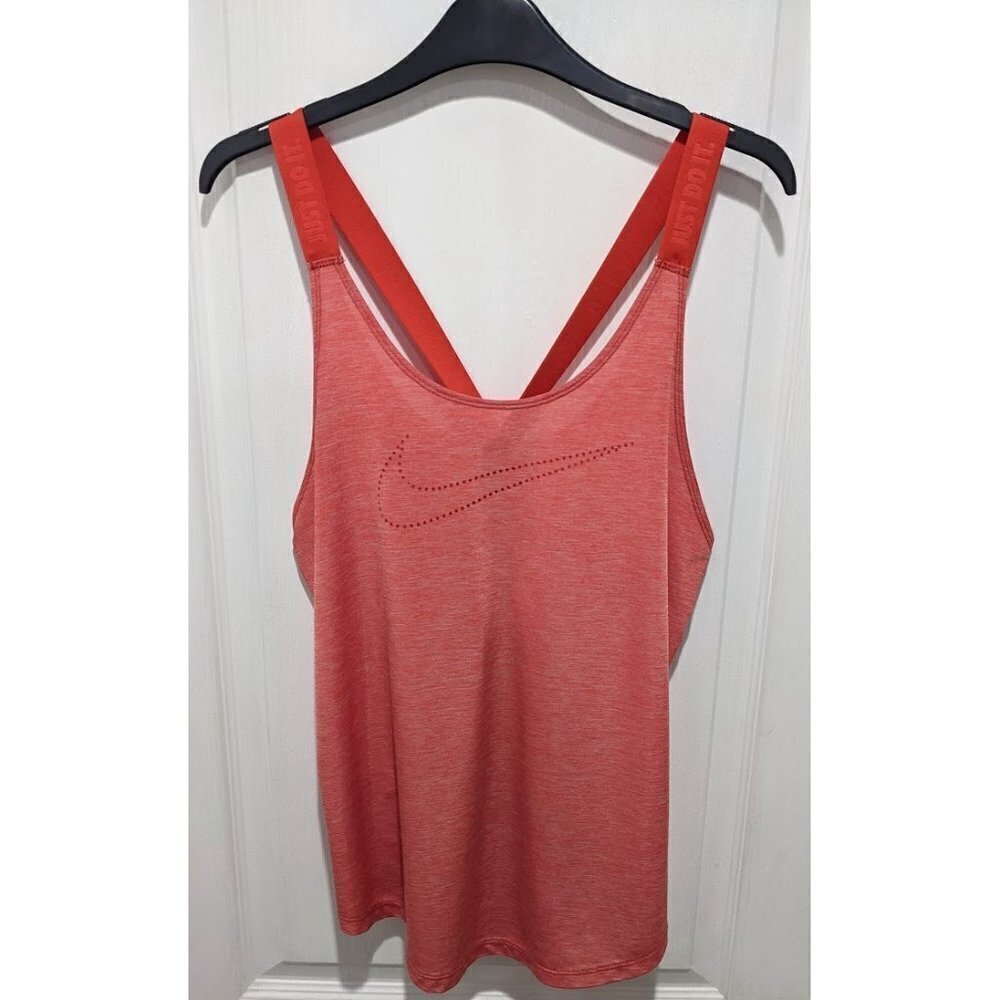 Nike | Elastika keyhole training tank in red